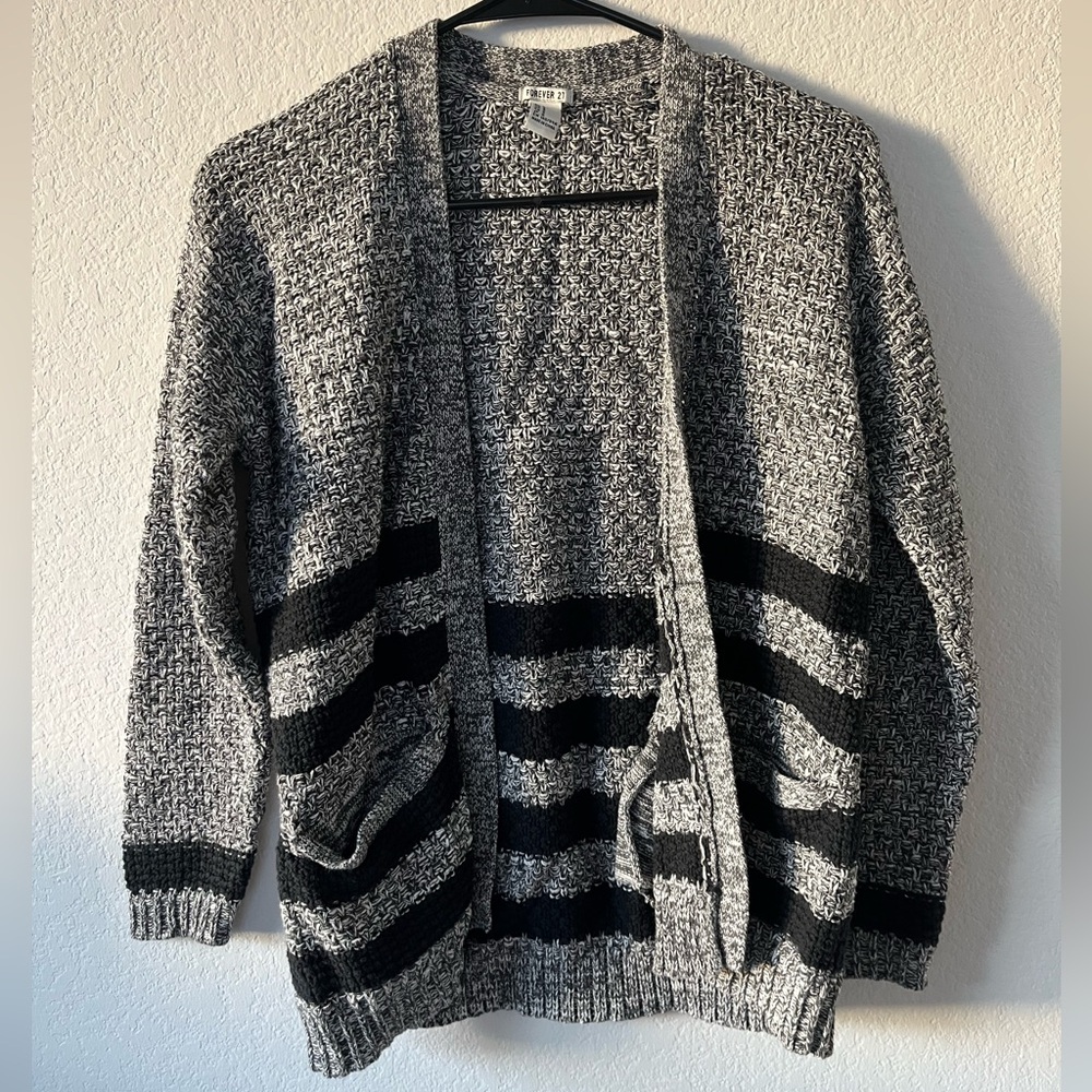 Forever 21 Black and Grey Woemns Cardigan Sweater Size S